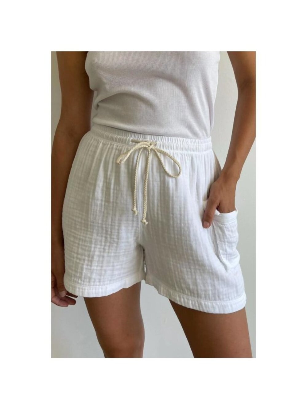 Donni Bubble Cargo Shorts White Size Small Boho Cotton Festival Coastal Summer